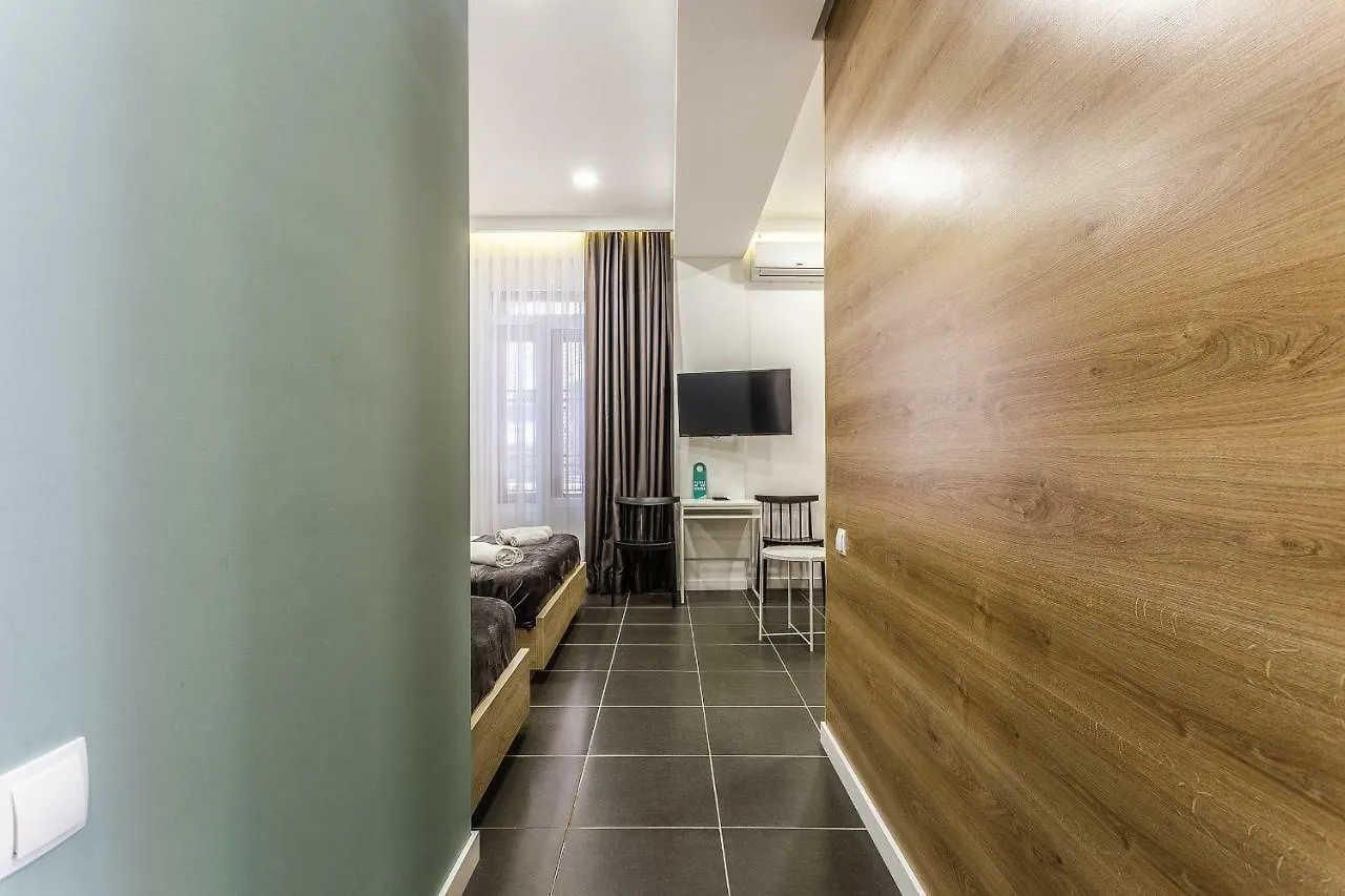 8 Rooms Apartotel On Meidan Tbilisi 0*,