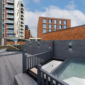 https://brand-new-london-luxury-house-sleeps-6.brighton-hotels-england.com